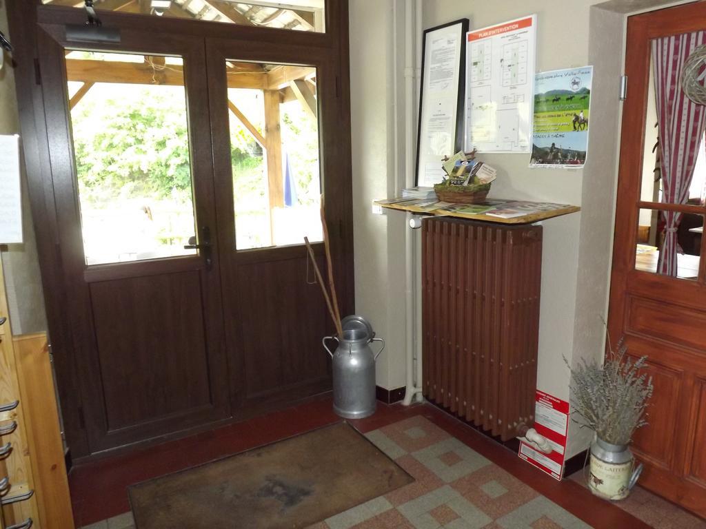 Bar Hotel Restaurant Le Margeriaz Les Deserts  Ngoại thất bức ảnh